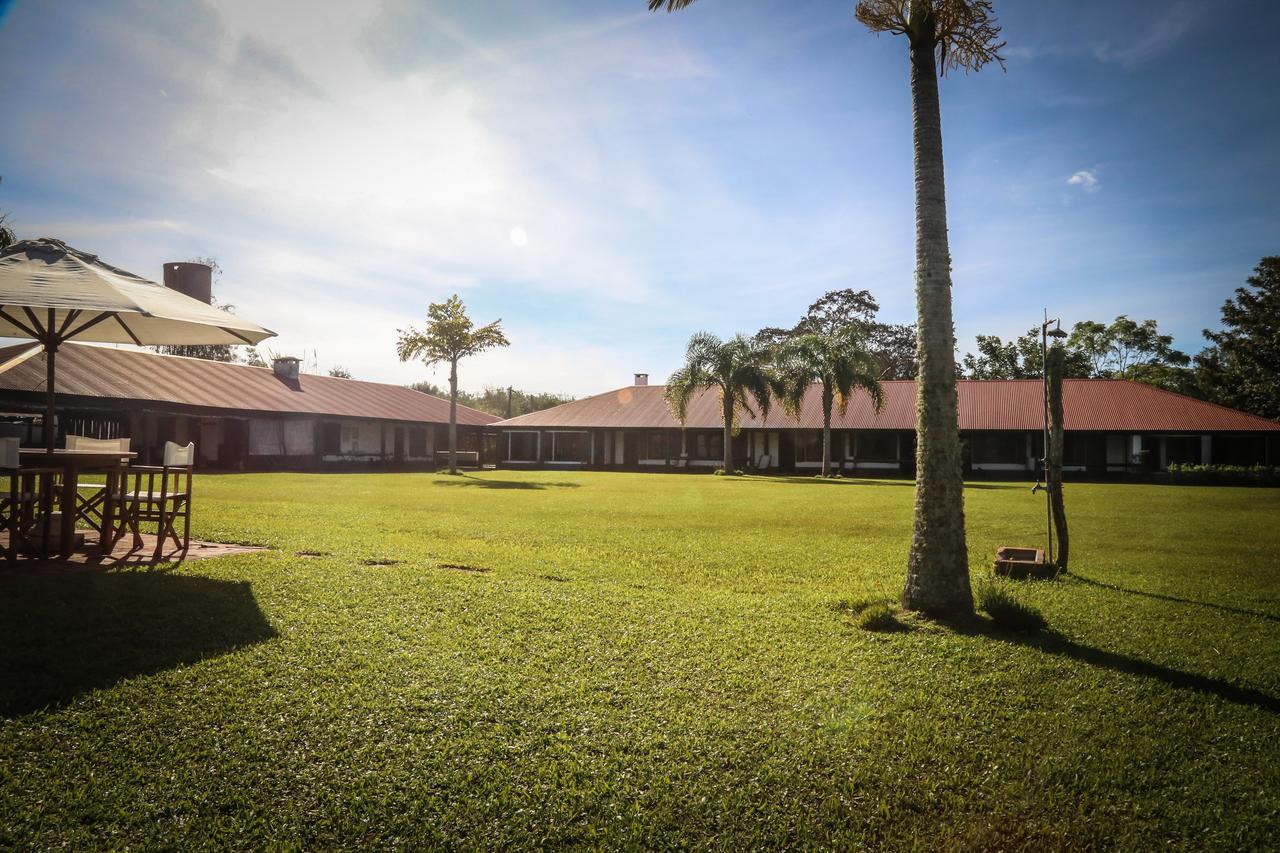 Aguapé Lodge Colonia Carlos Pellegrini  Exterior foto